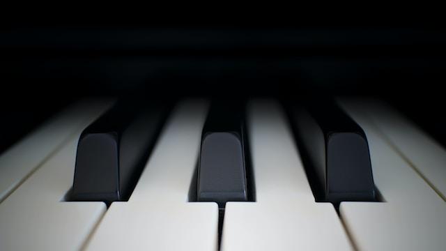piano movers hendersonville